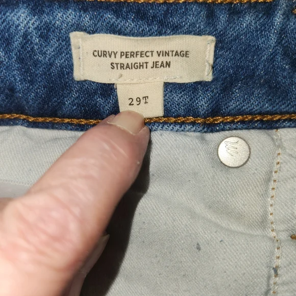 Madewell Curvy Perfect Vintage Straight Jean Size 29T Medium Wash 5 Pocket Style - Picture 10 of 14